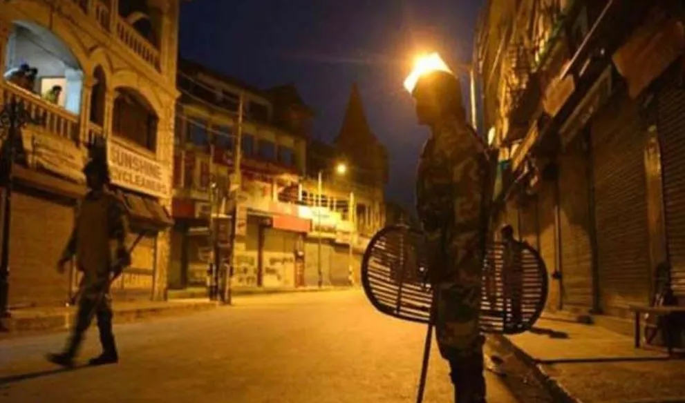 कोरोना का कहर: सरकार का बड़ा फैसला, इस पूरे प्रदेश में 15 दिनों के लिए लगेगा कर्फ्यू