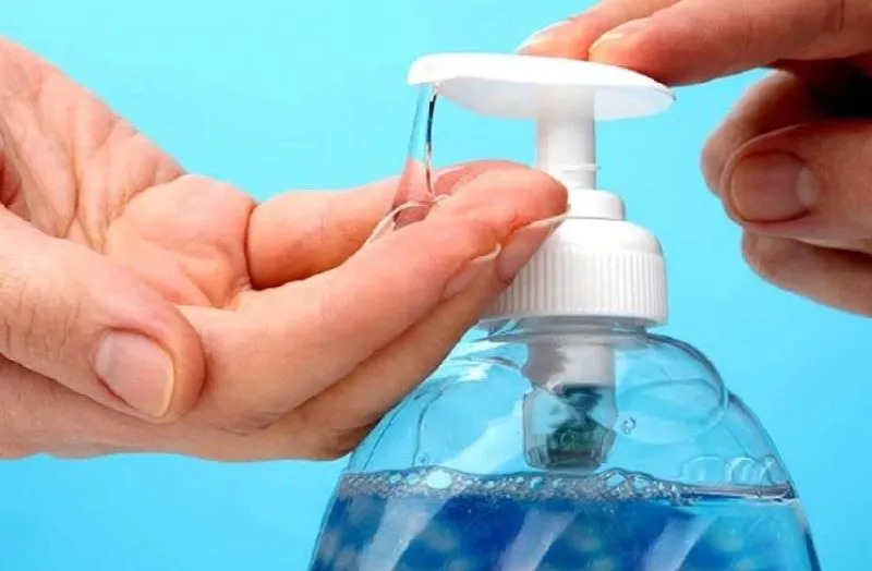 महाराष्ट्र: लॉकडाउन में शराब नहीं मिली तो पी लिया सैनिटाइजर, 6 लोगों की मौत