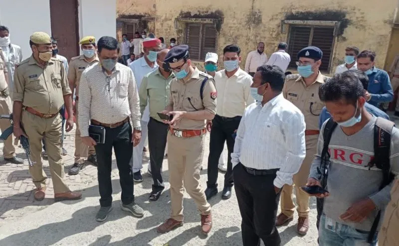 बरेली: जिलाधिकारी और एसएसपी ने किया शेरगढ़ ब्लॉक मुख्यालय का दौरा