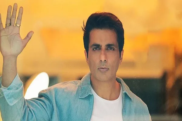जरूरतमंद की मदद करना ब्लॉकबस्टर फिल्मों का हिस्सा बनने से बेहतर: सोनू सूद