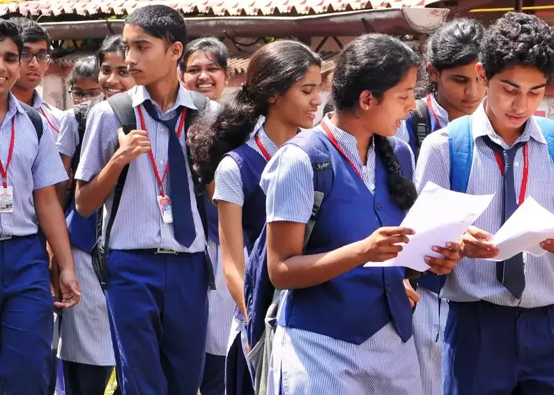 कोरोना ने लगाया परीक्षाओं पर ब्रेक, 5वीं, 8वीं और 10वीं के छात्र सीधे अगली कक्षा में होंगे प्रमोट
