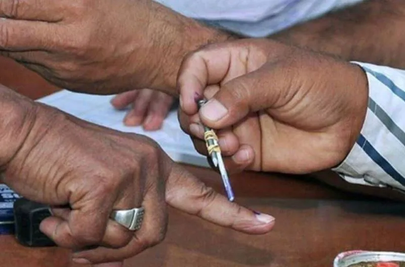 अमरोहा में छिटपुट घटनाओं के बीच 68.78 प्रतिशत मतदान