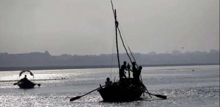 चीन: मछली पकड़ने वाली नौका डूबी, 12 की मौत, चार लापता