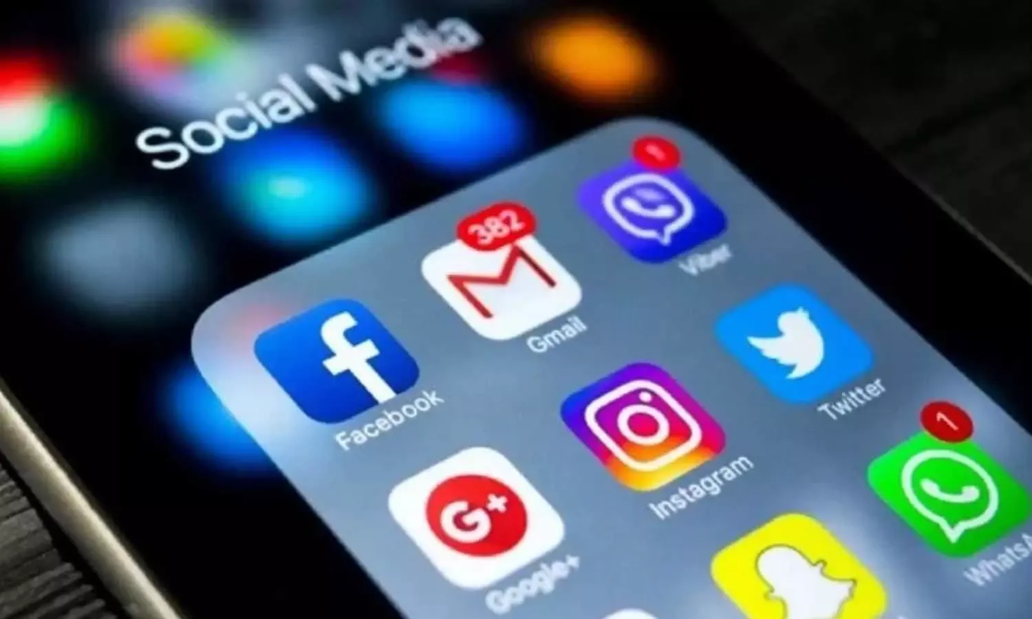 Social media platforms such as Twitter, Facebook and others, may not be able to operate in India from May 26. | भारत में बंद हो जाएंगे फेसबुक, ट्विटर और इंस्टाग्राम! जानें आखिर