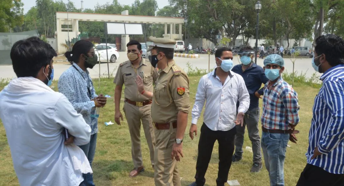 बरेली: 300 बेड अस्पताल में ऑक्सीजन खत्म, वृद्धा की मौत