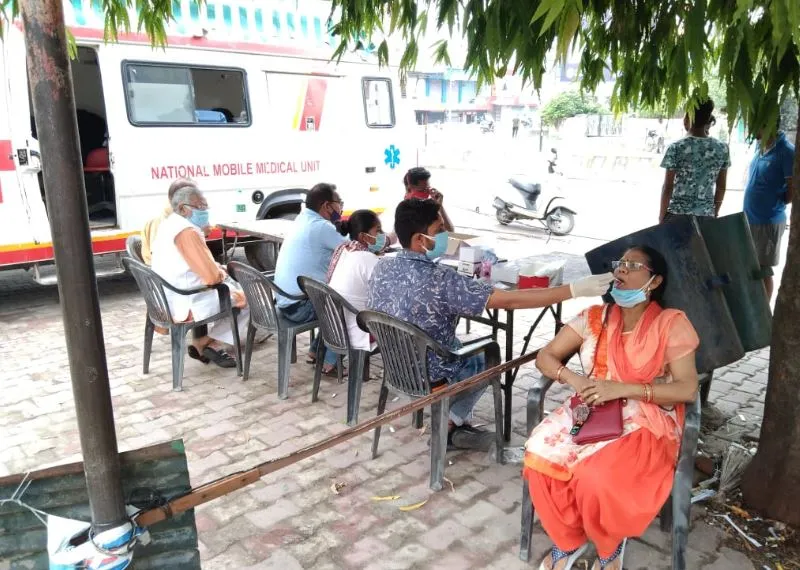 बरेली: बारिश में भी लगाया जांच शिविर, 230 में मिले तीन संक्रमित