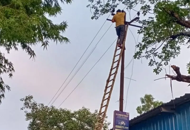 बरेली: बारिश ने दिया बिजली को झटका, 50 हजार घरों की बत्ती गुल