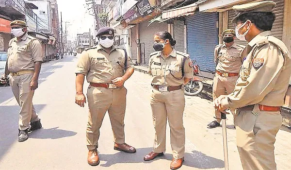 मुरादाबाद: सुरक्षा सेहत की…खुद का ख्याल रख कोरोना से ‘जंग’ लड़ेगी खाकी