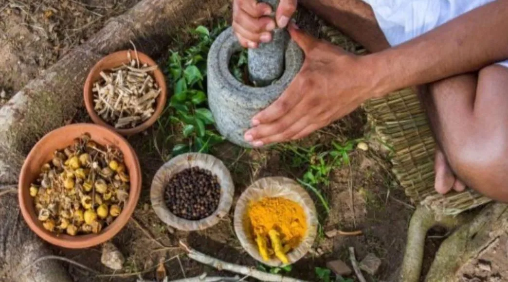 कोरोना: चिकित्सकों के तरकश में आया एक और तीर, आयुष मंत्रालय ने इस दवा को उपचार के लिए माना उपयुक्त