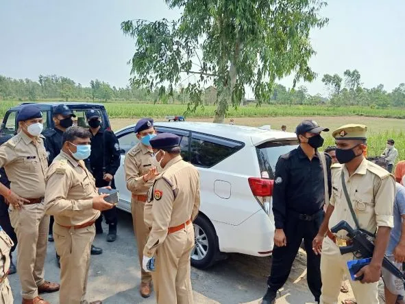 बिजनौर में डबल मर्डर से गांव में मचा हड़कंप, जानें क्या है पूरा मामला