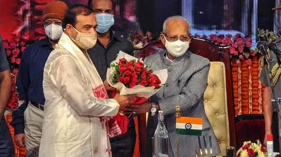 हेमंत बिस्वा सरमा ने असम के 15वें मुख्यमंत्री के रूप में ली शपथ