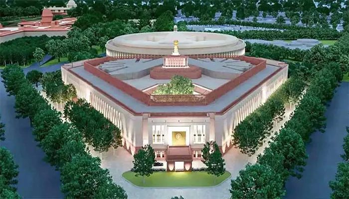 सेंट्रल विस्टा पर रोक लगाने से HC का इनकार, याचिकाकर्ता पर लगाया एक लाख का जुर्माना