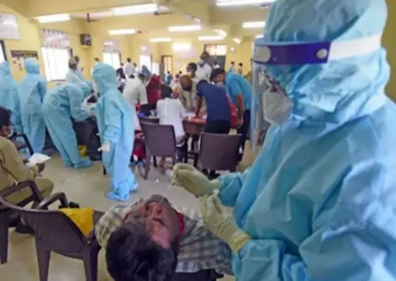 कोविड-19: देश में एक दिन में 3,92,488 मामले आए सामने, रिकॉर्ड 3,689 मरीजों की मौत