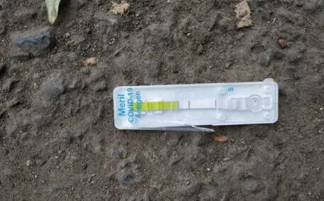 हल्द्वानी: आखिर बेस अस्पताल से कैसे बाहर आ गईं इस्तेमाल की गईं एंटीजन किटें?
