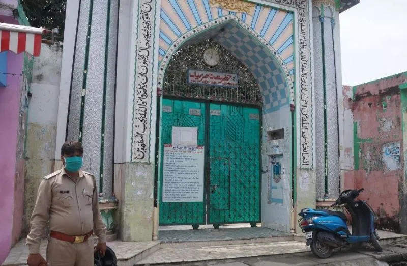 बरेली: घरों पर अदा करें नमाज, धार्मिक स्थलों पर रहेगा पुलिस का पहरा