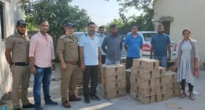 रुद्रपुर: व्यापारी नेता के होटल से पकड़ी 64 पेटी अंग्रेजी शराब, छह गिरफ्तार