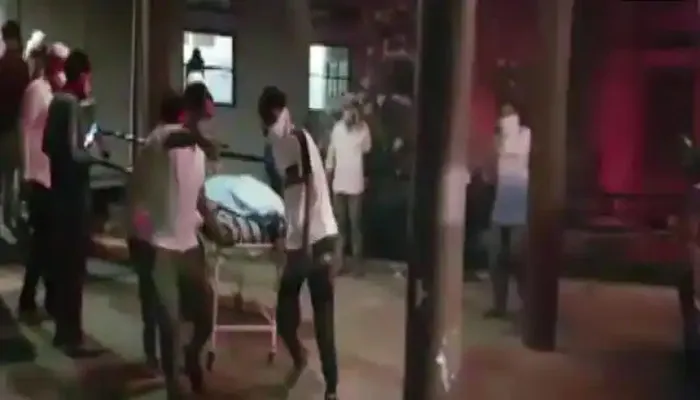 गुजरात के कोविड अस्पताल में लगी आग, 18 मरीजों की मौत