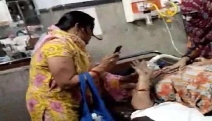 कानपुर: कोरोना मरीज का ऑक्सीजन मास्क निकाल पूजा करने लगीं महिलाएं, तड़पकर मौत