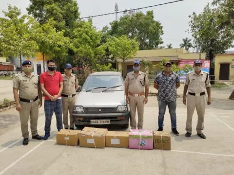 नानकमत्ता: कार में दवाइयों की खेप लेकर कालाबाजारी करने जा रहा था युवक, पुलिस ने लिया ये एक्शन
