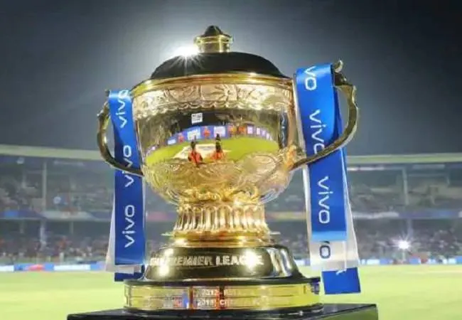 कोरोना के कहर के बीच BCCI का बड़ा फैसला, आईपीएल सस्पेंड