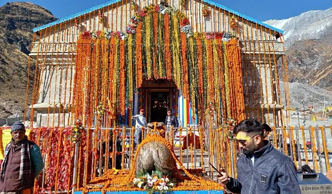 छह माह बाद खुले केदारनाथ के कपाट, पीएम मोदी की ओर से की गई पहली पूजा