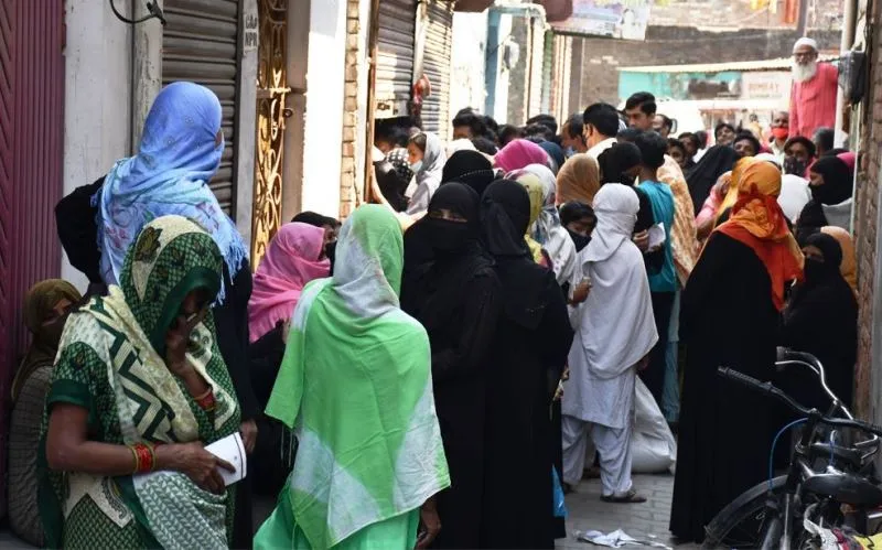 बरेली: कोरोना के बढ़ते खतरे से कोटेदारों में दहशत, सरकार को चिट्ठी लिखकर की ये मांग