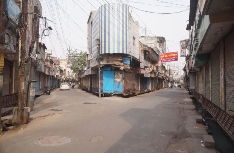बरेली: गली-मोहल्लों से लेकर बाजारों में दिखा लॉकडाउन