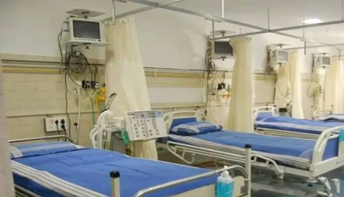 लखनऊ: मेदांता और चन्दन हॉस्पिटल के खिलाफ डीएम ने दिए जांच के आदेश, जानें क्या है पूरा मामला