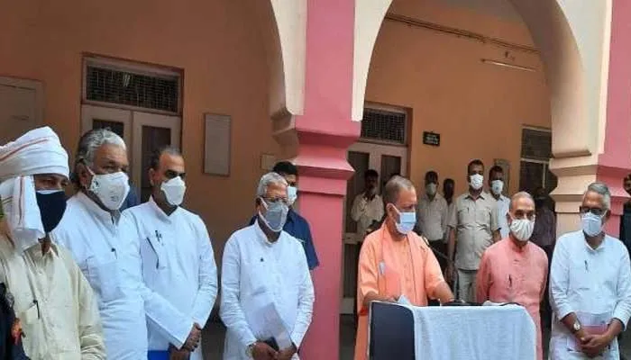 मेरठ मंडल में लगाए जाएंगे 35 नए आक्सीजन प्लांट: सीएम योगी