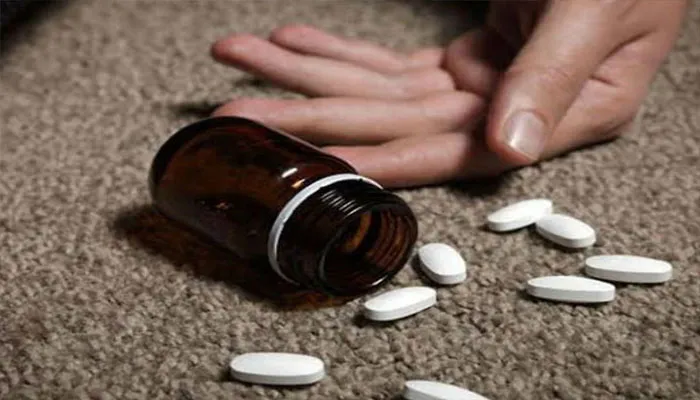 सीतापुर: नर्सिंग छात्रा से छेड़खानी करते थे वार्ड बॉय, परेशान होकर छात्रा ने खाया जहर