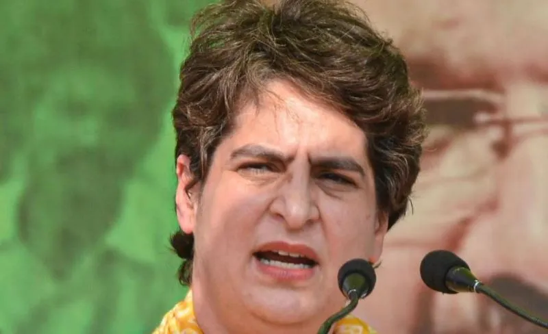 हद से ज्यादा अमानवीय हो गई है योगी सरकार, नदी के तटों पर दफनाए जा रहे शव: प्रियंका गांधी