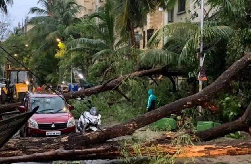 गुजरात में चक्रवात ‘ताऊ ते’ ने ली अब तक 45 लोगों की जान