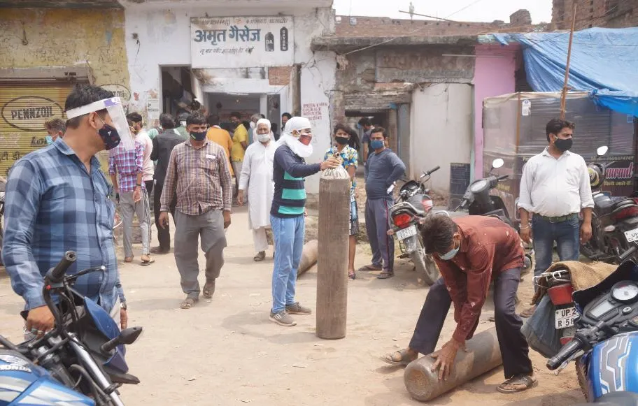 बरेली में ऑक्सीजन खत्म होने पर मचा हा-हाकार, काशीपुर ने दिलाई राहत