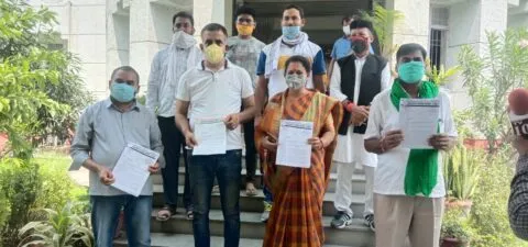 रुद्रपुर: कांग्रेस ने टीकाकरण को लेकर सरकार पर लगाया कुप्रबंधन का आरोप, कहा- रोजाना एक करोड़ लोगों को लगे वैक्सीन