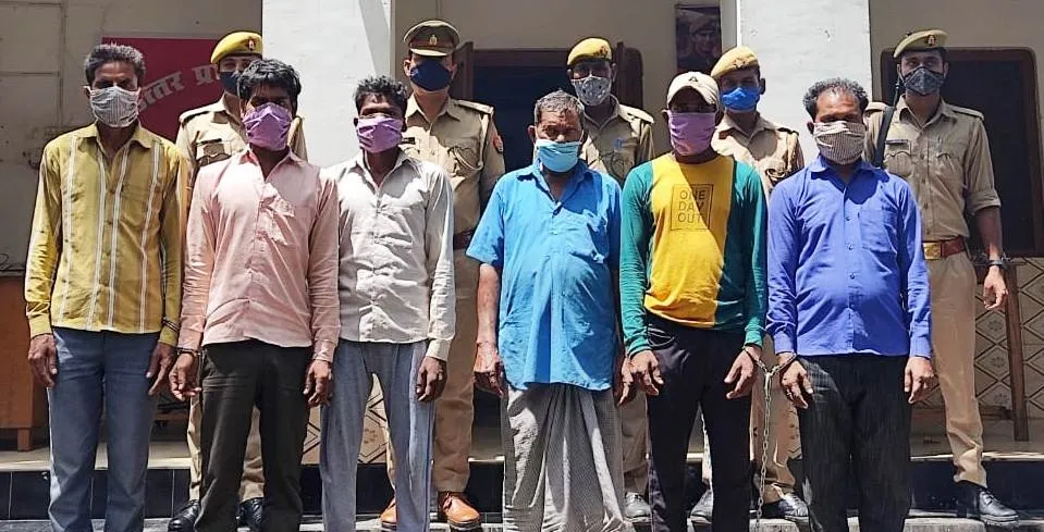 लखीमपुर खीरी: पुलिस ने पकड़े छह शिकारी, असलहा बरामद