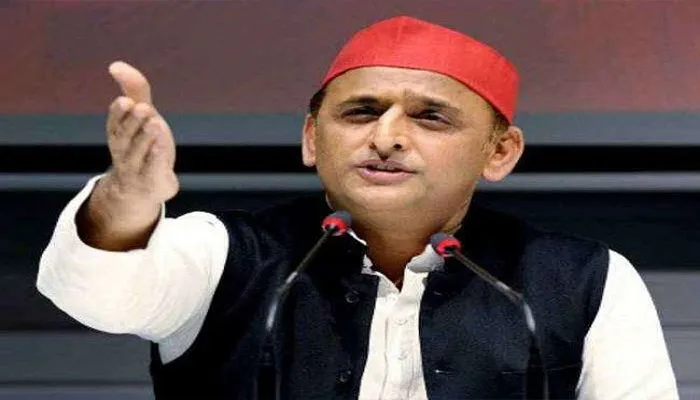 भाजपा सरकार का डबल इंजन 8 वर्षों से यार्ड में ही खड़ा है: अखिलेश
