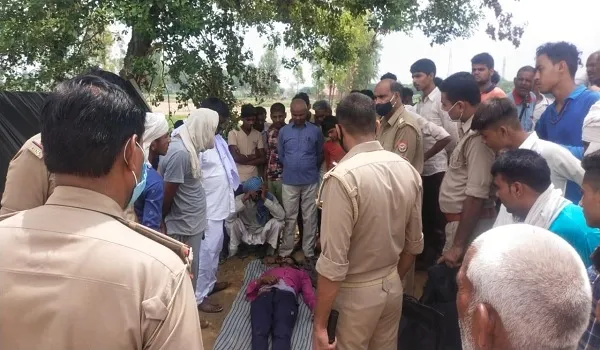 मुरादाबाद : करंट लगने से मजदूर की मौत, पेड़ से लकड़ी तोड़ते वक्त आया चपेट में