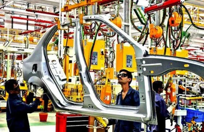 मंदी और कोरोना से ऑटोमोबाइल सेक्टर में चली गईं सात लाख नौकरियां