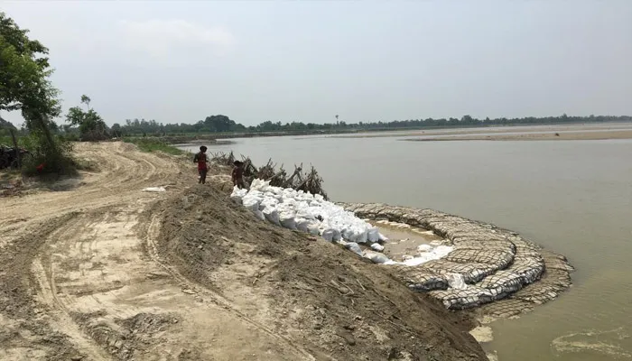 बाराबंकी: डेडलाइन खत्म,सरयू नदी के कटान से गांवों को बचाने का काम नहीं हुआ पूरा