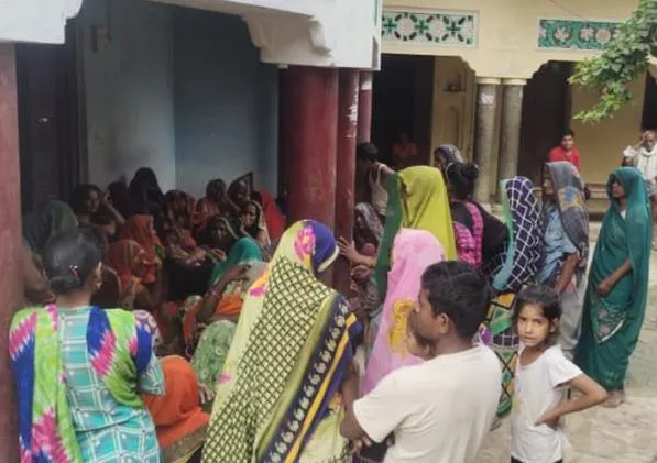 बाराबंकी: दंपति पर जानलेवा हमला, गोली लगने से पत्नी की मौत, पति घायल