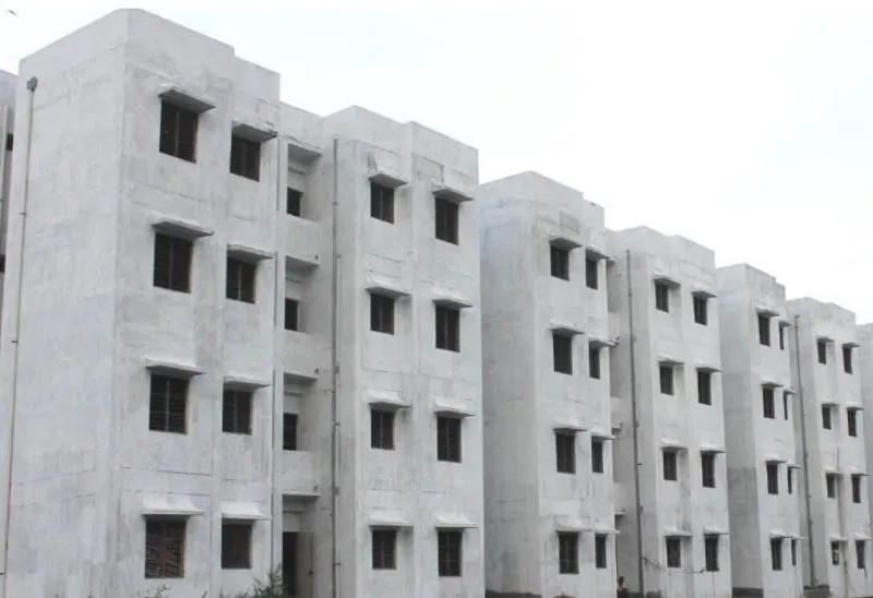 बरेली: बीडीए से सस्ते मकान पाकर खिल उठे गरीबों के चेहरे
