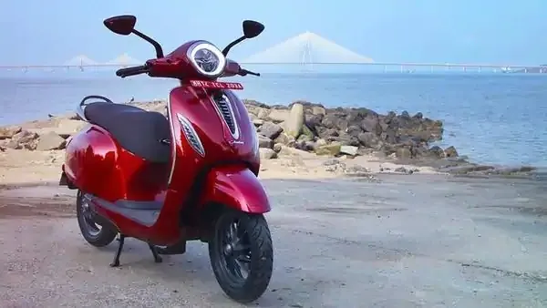 14 साल बाद सड़कों पर फर्राटा भरेगा Bajaj चेतक, इस साल सितंबर तक आने की उम्मीद, ये हैं खास फीचर