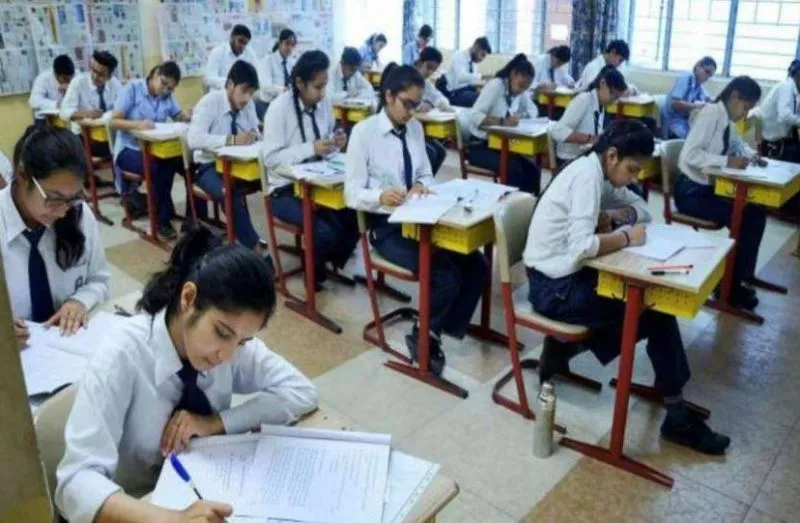 प्रतियोगी परीक्षाओं की तरह छात्रों को करनी होगी तैयारी