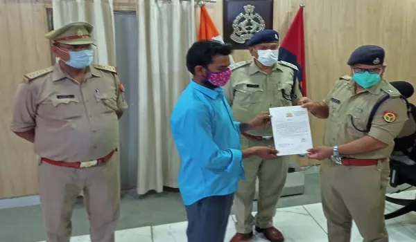 मुरादाबाद: कुलदीप हत्याकांड में पुलिस का सहयोग करने पर मुस्तफा किया गया सम्मानित