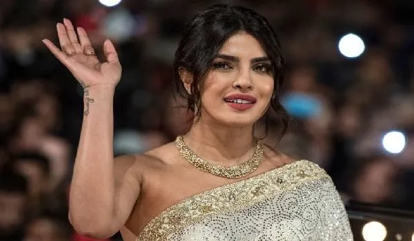 OTT पर प्रियंका चोपड़ा ने कहां बॉलीवुड में कुछ लोगों का दबदबा, इस प्लेटफॉर्म ने नए एक्टर्स को  दिया मौका