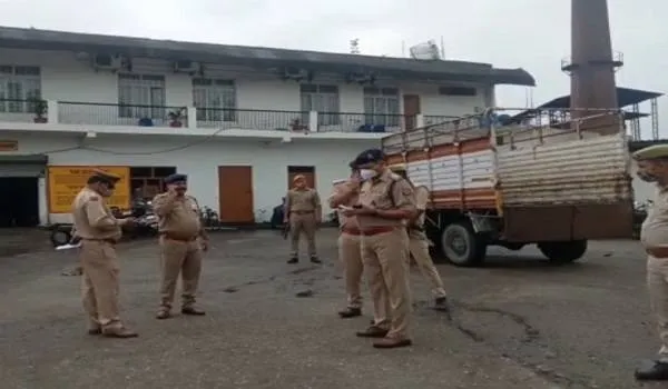 बिजनौर: रबर फैक्ट्री का टैंक फटने से 1 की मौत, 2 की हालत गंभीर 
