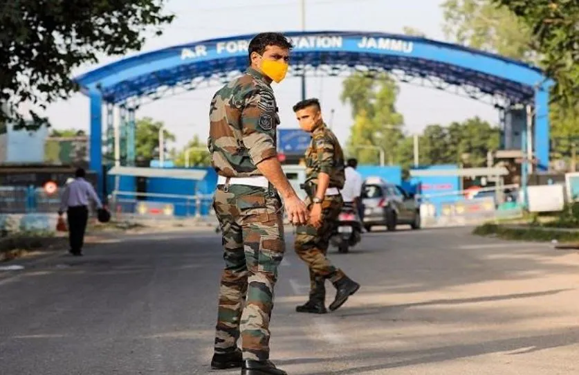 जम्मू वायुसेना स्टेशन पर हुए ड्रोन हमले में एक्शन में सरकार, एनआईए को सौंपी जांच