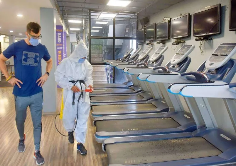 कोरोना से उबरते हुए लॉक से अनलॉक होती दिल्ली, सोमवार से खुल सकते हैं जिम और योग केंद्र