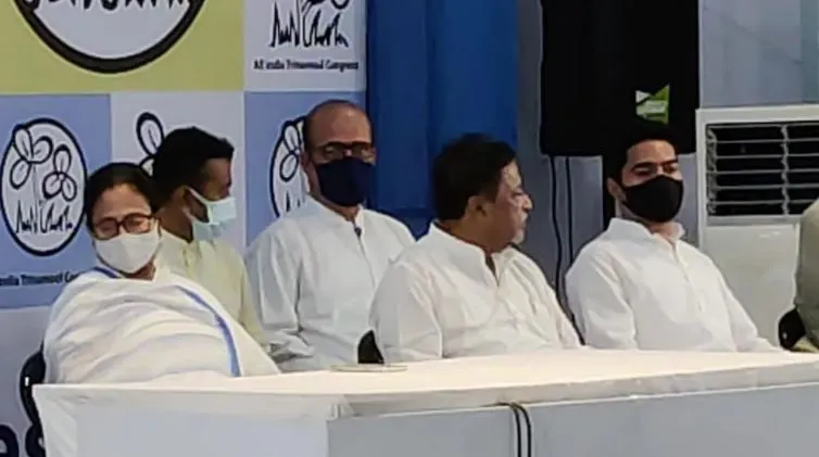 मुकुल रॉय की TMC में वापसी, ममता बोलीं- जिन्होंने पार्टी को धोखा दिया उनकी वापसी नहीं