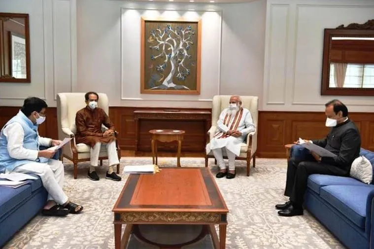पीएम मोदी से मिलने पहुंचे उद्धव, मराठा आरक्षण और जीएसटी के मुद्दे पर की बात
